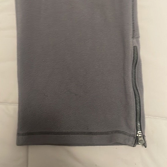 Under Armour - Picture 3 of 6